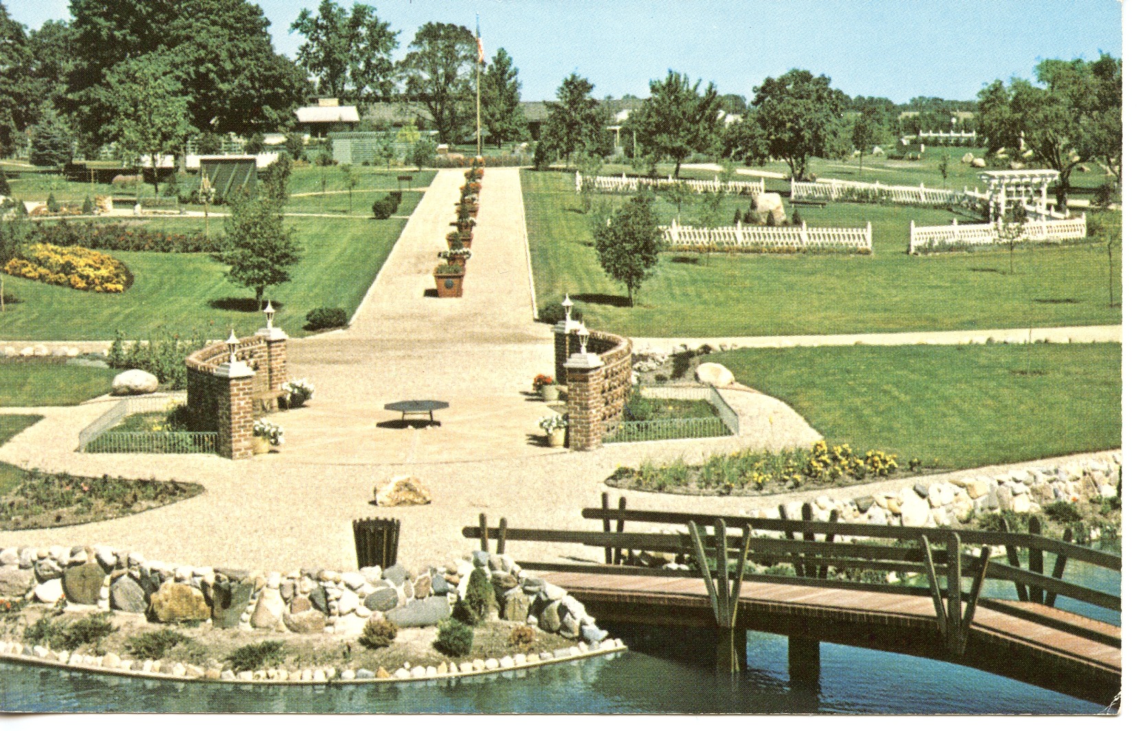 Mabery Gelvin Botanical Gardens